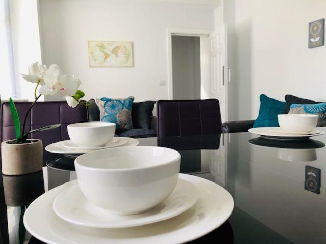 Townhouse @ 51 Balfour St, Stoke Hotel Bagian luar foto