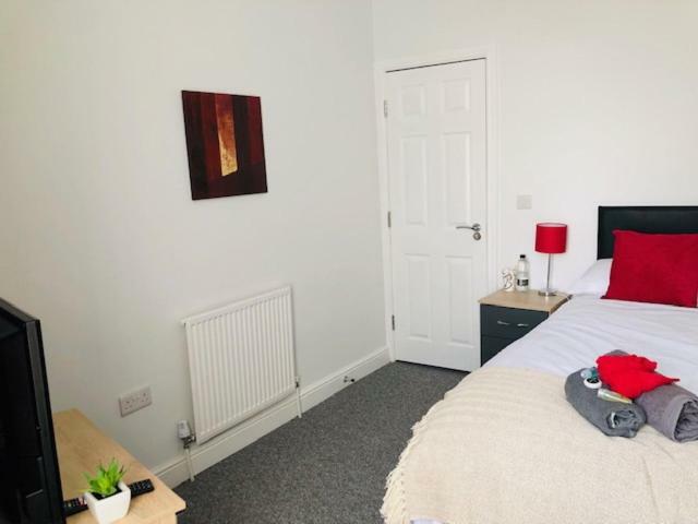 Townhouse @ 51 Balfour St, Stoke Hotel Bagian luar foto