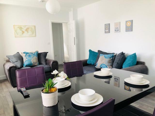 Townhouse @ 51 Balfour St, Stoke Hotel Bagian luar foto