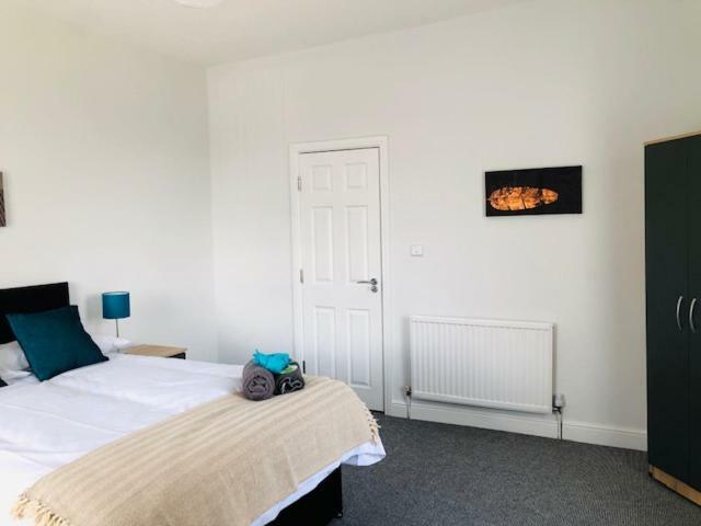 Townhouse @ 51 Balfour St, Stoke Hotel Bagian luar foto